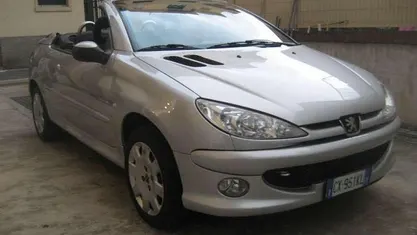 Usata Peugeot 206 CC Quiksilver 109 CV (80 kW) 2005 Cabrio