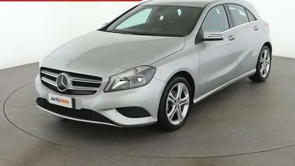 Usata Mercedes A180 110 CV (80 kW) 2015 Grigio Berlina