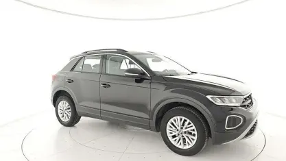 Occasion VW T-Roc Life 116 PK (85 kW) 2025 Zwart SUV