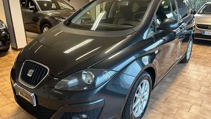 Usata Seat Altea XL 105 CV (77 kW) 2011 Grigio Monovolume