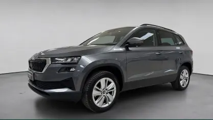 Usata Skoda Karoq Executive 150 CV (110 kW) 2025 Grigio pastello SUV