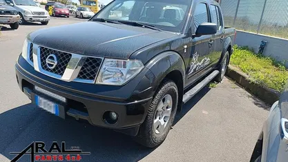 Usado Nissan Pathfinder XE 174 HP (127 kW) 2006 SUV