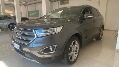 Usata Ford Edge Titanium 210 CV (154 kW) 2017 Grigio SUV
