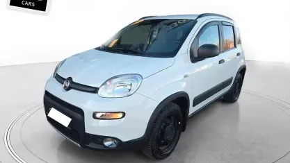 Usata Fiat Panda 4x4 S 85 CV (62 kW) 2020 Bianco Utilitaria