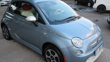 Usata Fiat 500e 83 kW (113 CV) 2015 Blu Utilitaria
