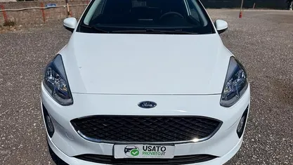 Begagnad Ford Fiesta 75 HK (55 kW) 2020 Vit Halvkombi