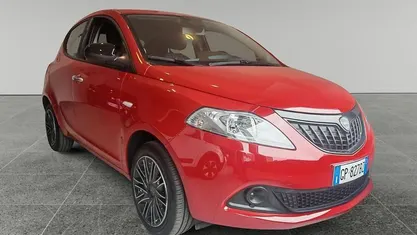 Usata 2023 Lancia Ypsilon Silver Due volumi | 12.880 € (Buon prezzo)