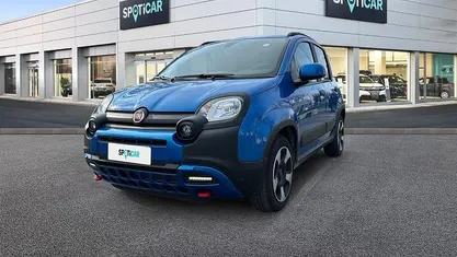 Usata 2024 Fiat Panda Cross Cross Due volumi | 12.900 € (Buon prezzo)