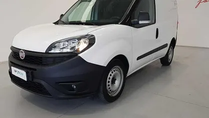 Usata Fiat Doblò Business 120 CV (88 kW) 2022 Monovolume