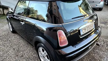 Usata Mini ONE 90 CV (66 kW) 2004 Utilitaria