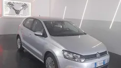 Argento Usata 2015 VW Polo Tre volumi | 7400 € (Buon prezzo)