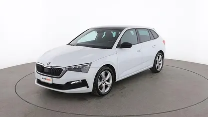 Bianco Usata 2020 Skoda Scala Sport Due volumi | 17.199 € (Buon prezzo)