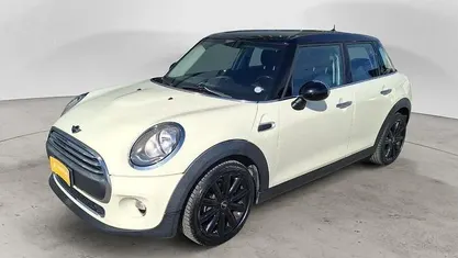 Begagnad Mini One D 95 HK (69 kW) 2015 Halvkombi