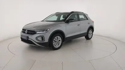 Usata VW T-Roc Life 116 CV (85 kW) 2025 Pyrit silver metallizzato nero SUV