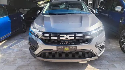 Begagnad Dacia Sandero Essentiel 101 HK (74 kW) 2025 Sedan