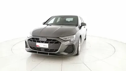 Usata Audi A3 S-Line 150 CV (110 kW) 2024 Grigio daytona perla Berlina