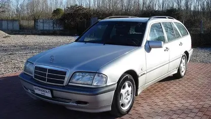 Usata Mercedes C220 Elegance 125 CV (91 kW) 2001 Station wagon