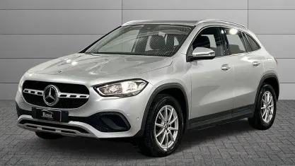 Usata Mercedes GLA180 Business 116 CV (85 kW) 2021 Nero SUV