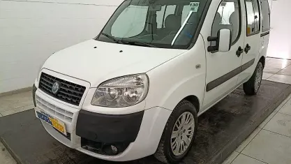 Usata Fiat Doblò Active 120 CV (88 kW) 2007 Bianco metallizzato Monovolume