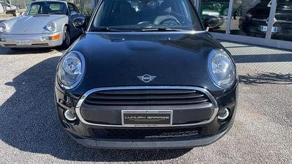 Usata Mini ONE 102 CV (75 kW) 2020 Nero Utilitaria