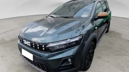 Nuova Dacia Jogger Extreme 109 CV (80 kW) 2026 Verde Monovolume