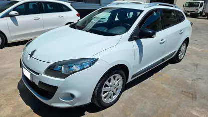 Usata Renault Mégane GrandTour 130 CV (95 kW) 2011 Bianco Station wagon