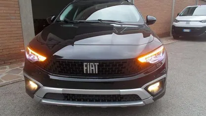 Usata Fiat Tipo Cross 131 CV (96 kW) 2025 Utilitaria