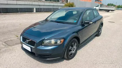 Usata Volvo C30 Summum 109 CV (80 kW) 2007 Blu Utilitaria