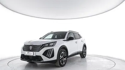 Usata Peugeot 2008 Allure 101 CV (74 kW) 2025 Bianco SUV