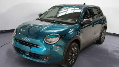 Nuova Fiat 600 110 CV (80 kW) 2026 Verde SUV