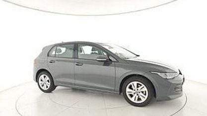 Gebraucht VW Golf VIII Life 116 PS (85 kW) 2025 Blau Kleinwagen