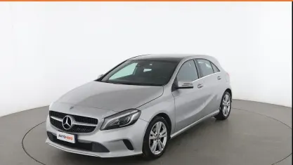 Usata Mercedes A180 110 CV (80 kW) 2017 Argento Berlina