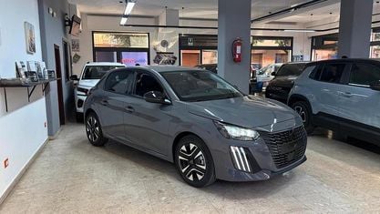 Usata Peugeot 208 Allure 101 CV (74 kW) 2025 Grigio Utilitaria