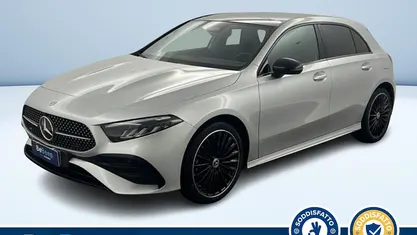 Argento metallizzato Usata 2023 Mercedes A250 Advanced Plus Tre volumi | 30.600 € (Buon prezzo)