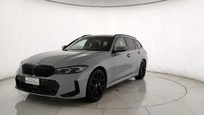 Usata BMW 320e M Sport 190 CV (139 kW) 2025 Grigio Station wagon