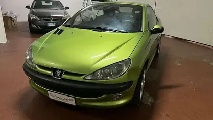 Usata Peugeot 206 CC 109 CV (80 kW) 2004 Cabrio