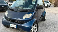 Blu e nero Usata 2002 Smart ForTwo Coupé Pure Coupé | 1899 € (Buon prezzo)