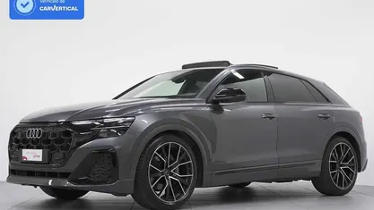 Grigio Usata 2024 Audi Q8 S-Line SUV | 78.800 € (Buon prezzo)