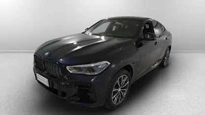 Carbonschwarz metallizzato Usata 2022 BMW X6 M Sport SUV | 62.900 € (Buon prezzo)