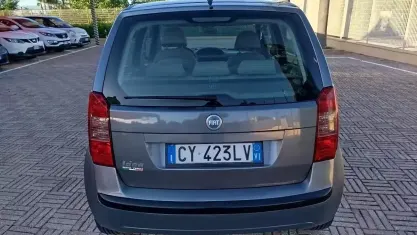 Usata Fiat Idea Emotion 95 CV (69 kW) 2005 Grigio Monovolume
