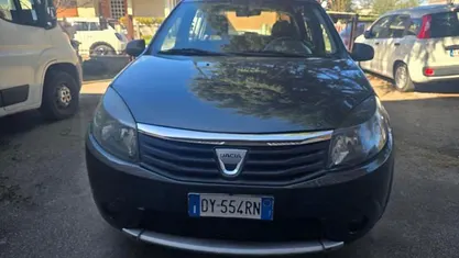 Usata Dacia Sandero Stepway 87 CV (63 kW) 2009 Berlina