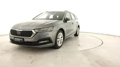 Usata 2022 Skoda Octavia Executive Station wagon | 21.900 € (Buon prezzo)