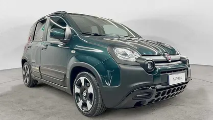 Usata Fiat Panda Cross Cross 70 CV (51 kW) 2025 Verde Utilitaria