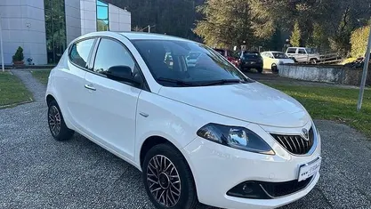 Usata Lancia Ypsilon S 69 CV (50 kW) 2024 Bianco Utilitaria