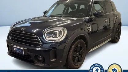Nero metallizzato Usata 2021 Mini One D Countryman SUV | 19.500 € (Ottimo prezzo)