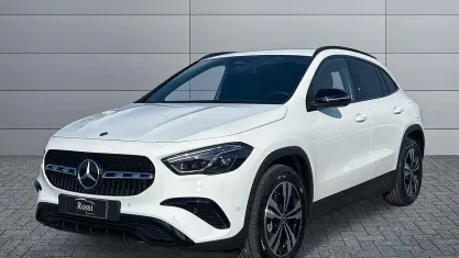 Nuova Mercedes GLA200 150 CV (110 kW) 2026 Nero SUV