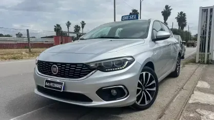 Usata Fiat Tipo Lounge 120 CV (88 kW) 2017 Grigio Berlina