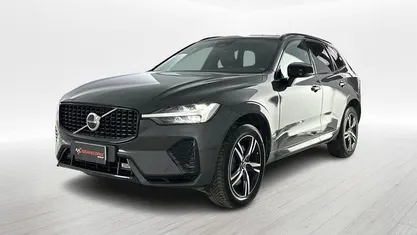 Usata Volvo XC60 Plus 197 CV (144 kW) 2022 Grigio scuro SUV