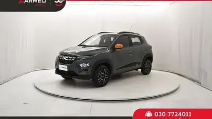 Usata Dacia Spring Expression 33 kW (45 CV) 2023 Verde Utilitaria