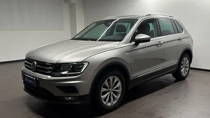 Argento Usata 2020 VW Tiguan Business SUV | 22.800 € (Buon prezzo)